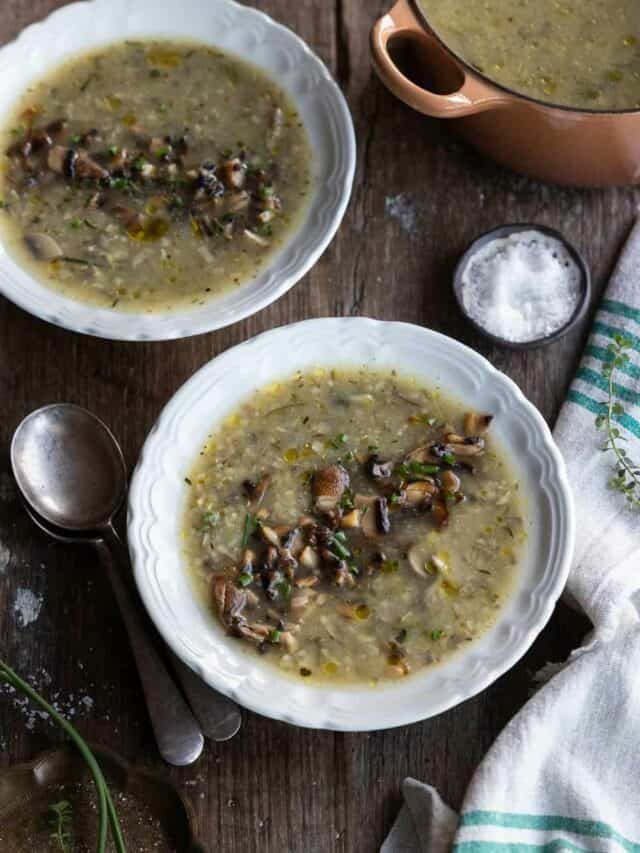 Vegan Mushroom and Thyme Soup